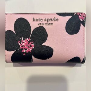 Kate Spade ♠️ New York Cameron Grand Pink and Black Floral Bifold Wallet NWOT
